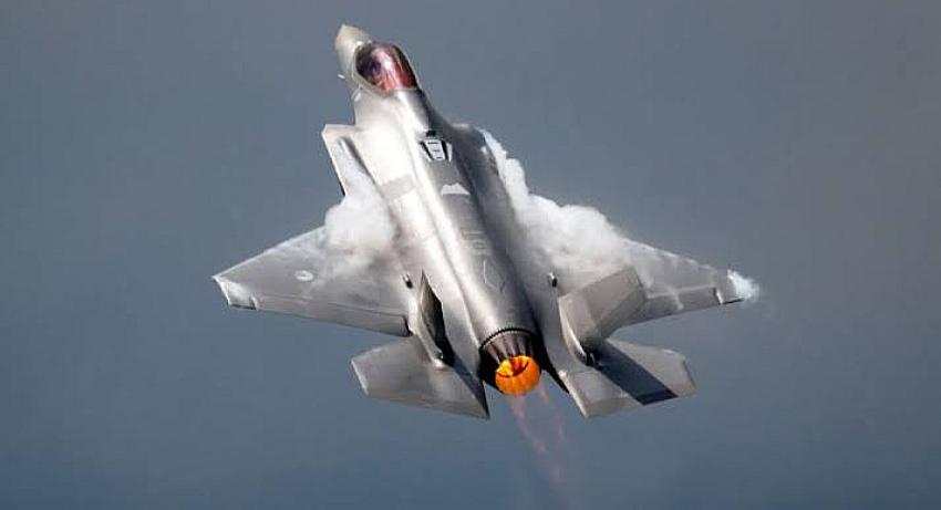 ABD’ye Ait Savaş Uçağı Düşürüldü